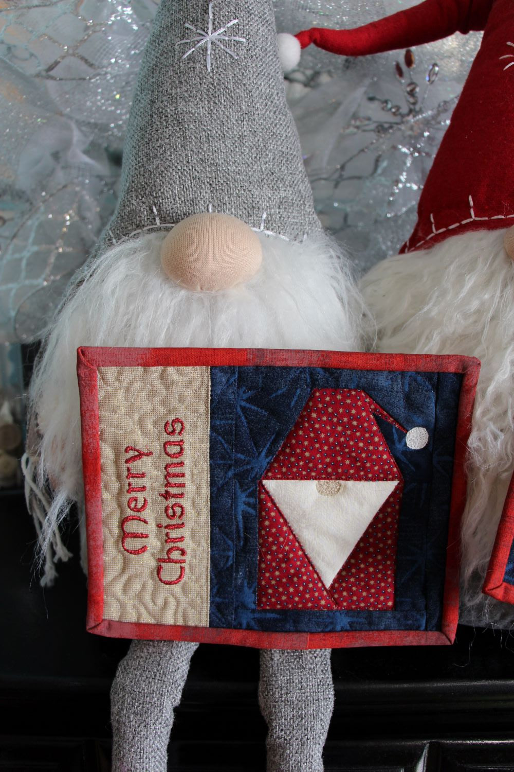 Nome Mug Rug with floppy hat.  PDF quit pattern